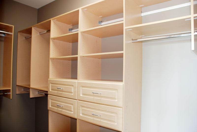Rock Maple • Premier Closets Organizers • Victoria BC