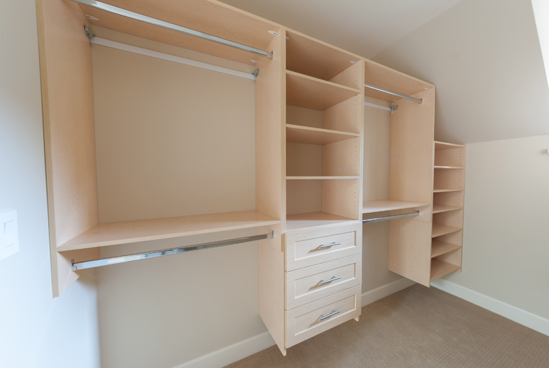 Rock Maple • Premier Closets Organizers • Victoria BC